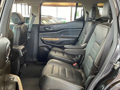 Used 2017 GMC Acadia Denali w/ Technology Package AWD/4WD image 19