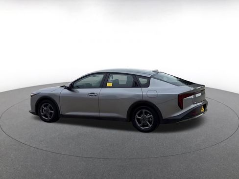 Used 2025 Kia K4 LXS image 10