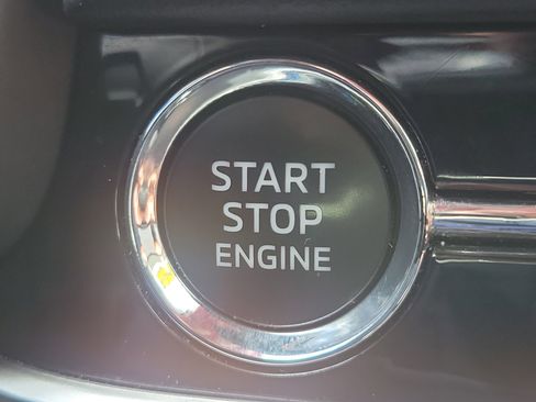 Used 2022 Mitsubishi Outlander ES image 27