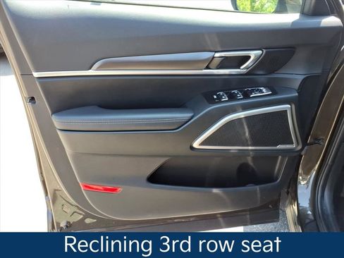 Used 2025 Kia Telluride S FWD image 20