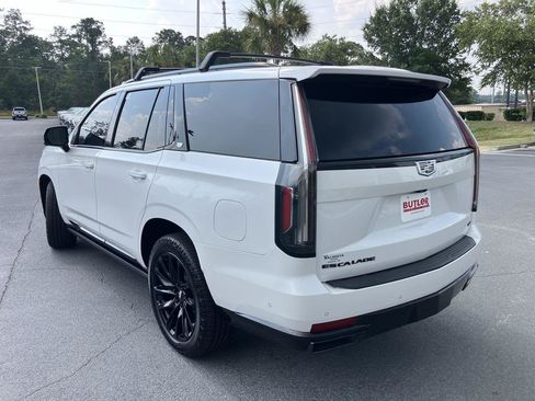 Used 2022 Cadillac Escalade Sport Platinum w/ LPO, ONYX Package AWD/4WD image 3