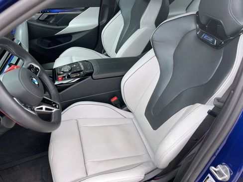 Used 2025 BMW M5 w/ Carbon Package image 13