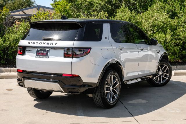 Used 2026 Land Rover Discovery Sport Landmark AWD/4WD image 11