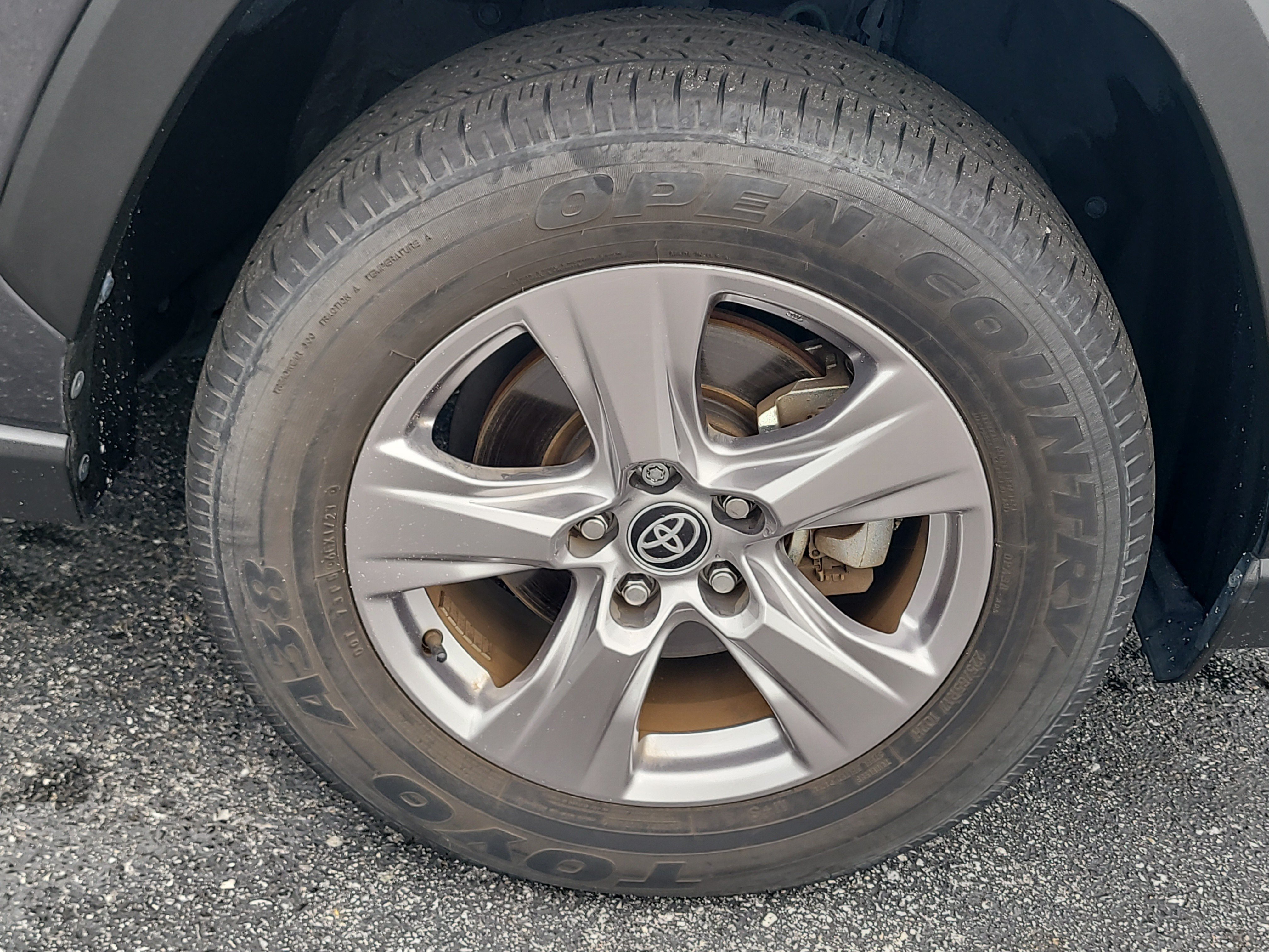 Certified 2023 Toyota RAV4 XLE w/ Convenience Package FWD image 9