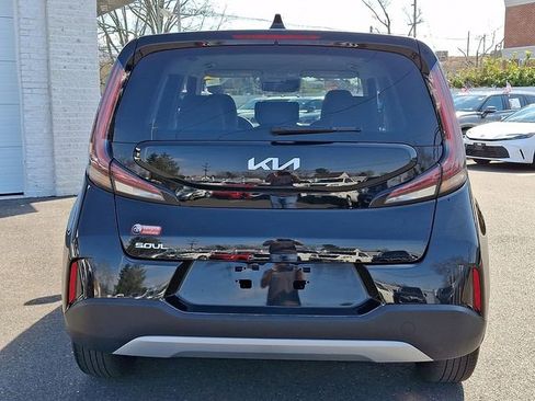 Used 2025 Kia Soul LX w/ LX Technology Package image 5