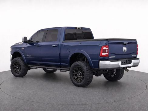Used 2022 RAM 2500 Laramie AWD/4WD image 3