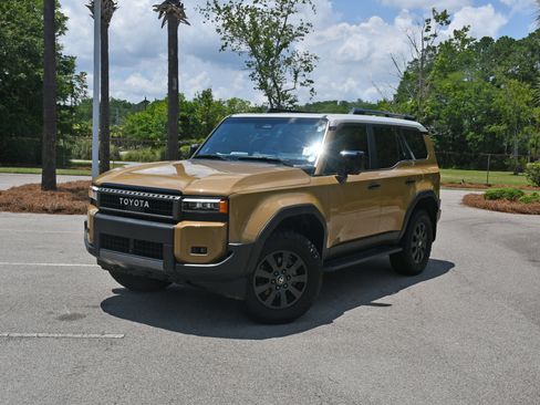 Used 2025 Toyota Land Cruiser w/ Premium Package AWD/4WD image 6