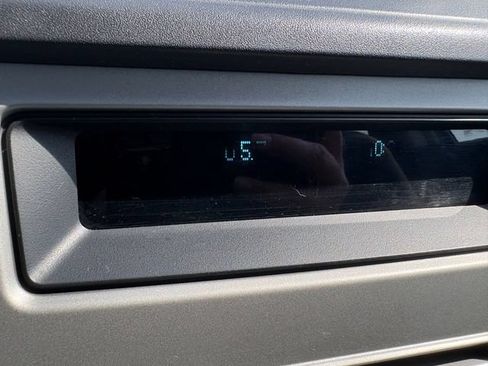 Used 2011 Ford Fusion SE FWD image 4