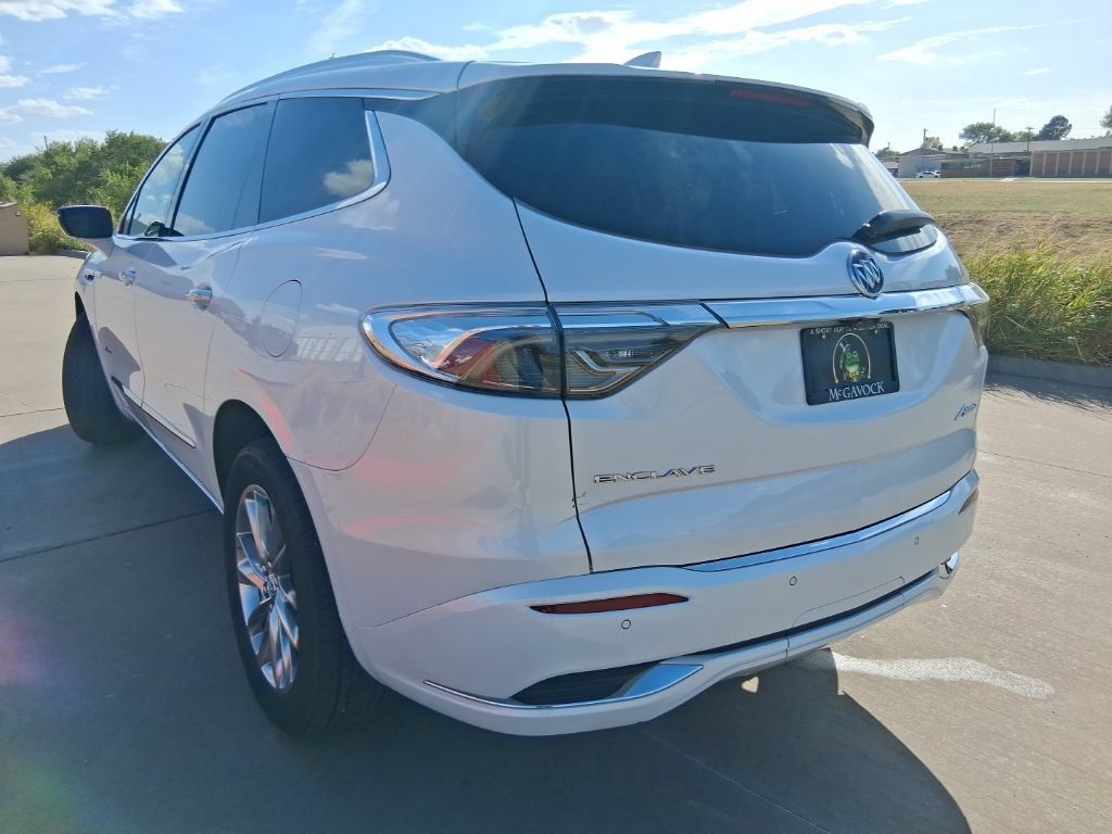 Used 2024 Buick Enclave Avenir w/ Trailering Package, 5000 lbs. FWD image 3
