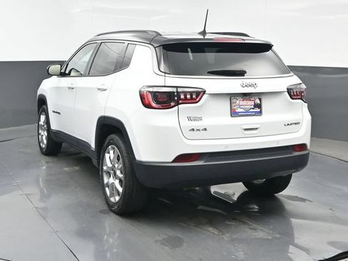 Used 2025 Jeep Compass Limited AWD/4WD image 4