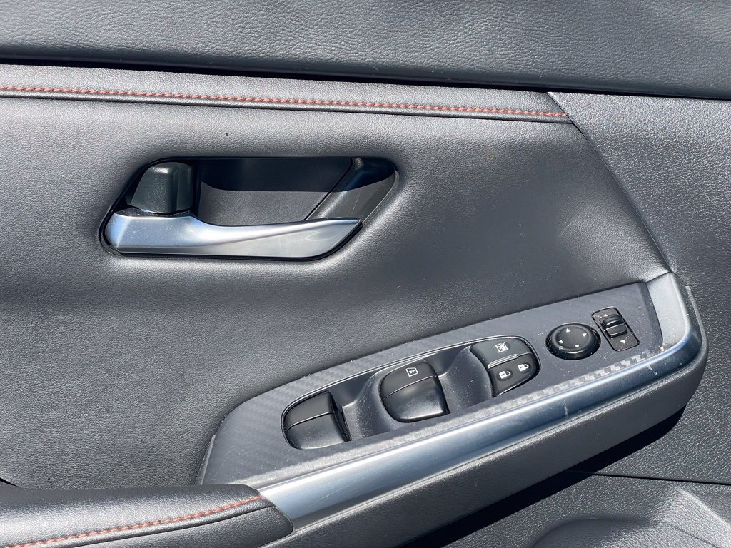 Certified 2024 Nissan Sentra SR FWD image 13