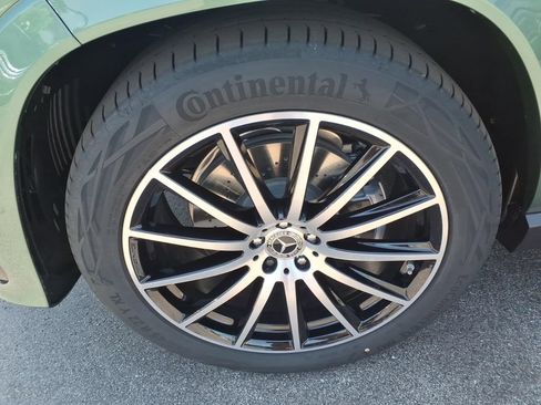 New 2026 Mercedes-Benz GLS 580 4MATIC image 10