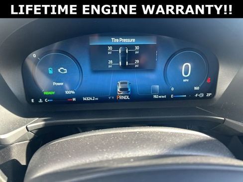 Used 2025 Ford Escape ST-Line Elite w/ Premium Technology Package image 18