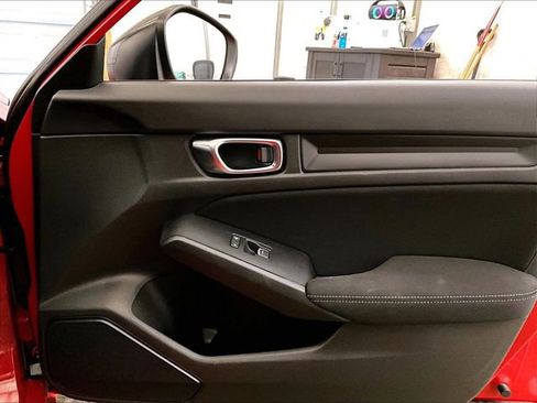 Used 2022 Honda Civic Sport image 23