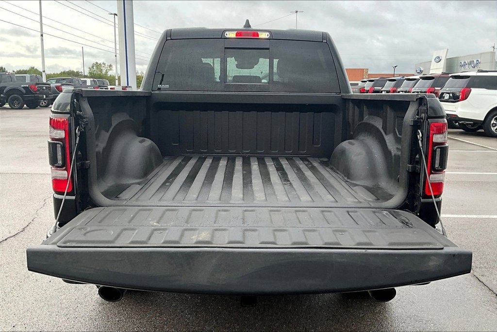 Used 2020 RAM 1500 Limited w/ Black Appearance Package AWD/4WD image 30
