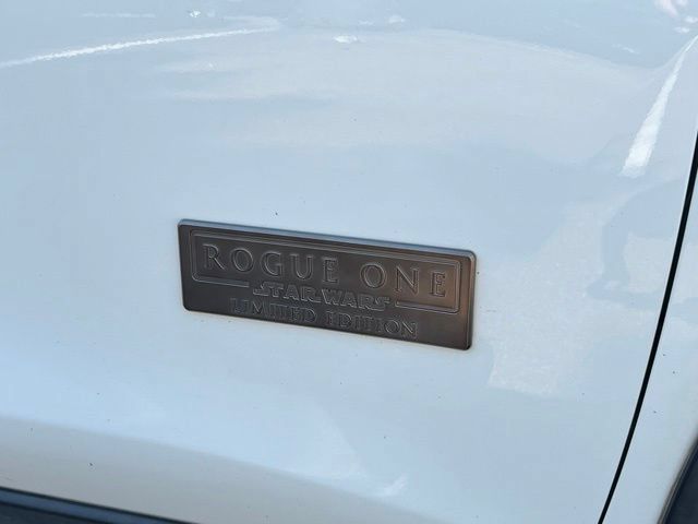 Used 2017 Nissan Rogue SV AWD/4WD image 34