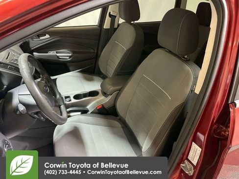 Used 2015 Ford Escape SE image 12