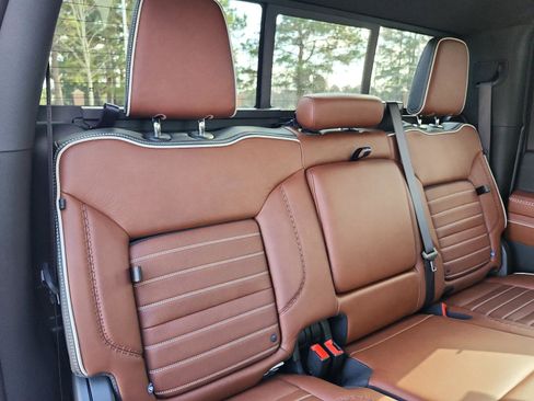 Certified 2024 GMC Sierra 2500 Denali Ultimate image 12