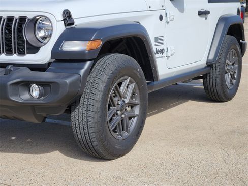Used 2024 Jeep Wrangler Sport image 12