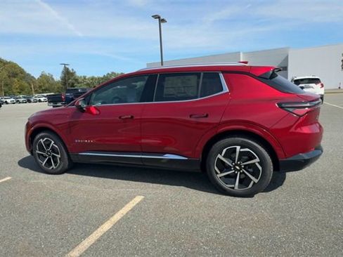 New 2025 Chevrolet Equinox EV LT image 6