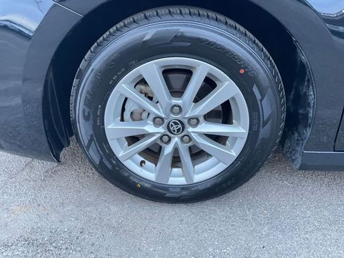 Used 2025 Toyota Camry LE image 29