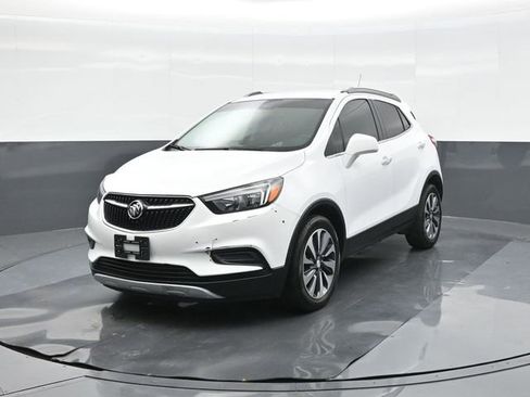 Used 2021 Buick Encore Preferred image 1