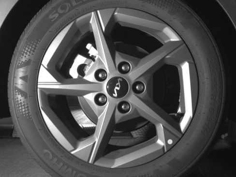 Used 2025 Kia K4 LXS image 15