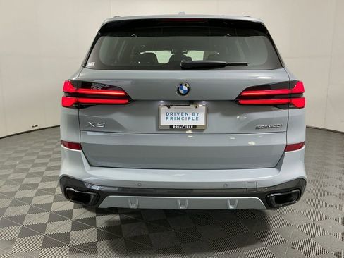 Certified 2024 BMW X5 sDrive40i w/ M Sport Package RWD image 6