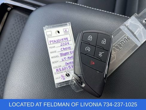 Used 2024 Chevrolet Blazer EV LT image 34