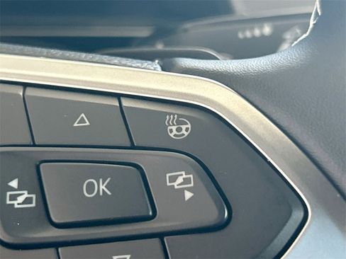 New 2025 Volkswagen Atlas Cross Sport SE image 20