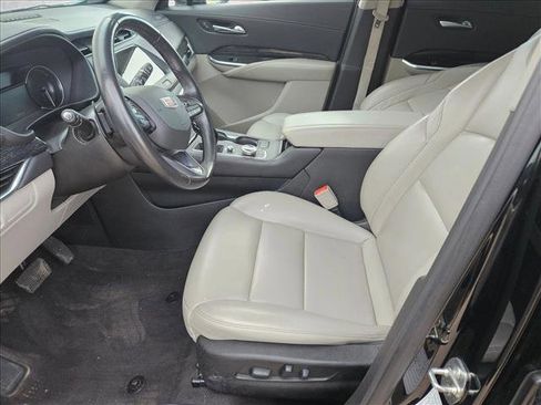 Used 2023 Cadillac XT4 Premium Luxury image 13
