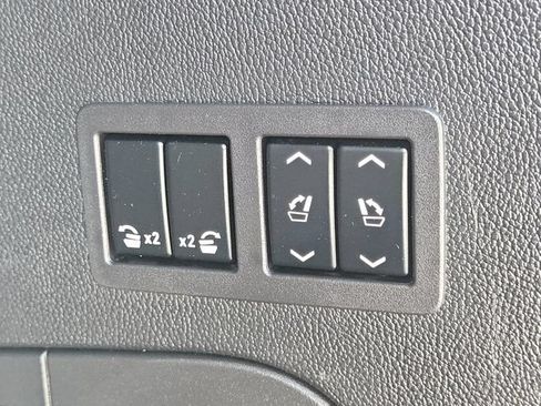 Used 2017 GMC Yukon SLT w/ HD Trailering Package RWD image 10