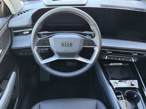 New 2026 Audi Q3 quattro 2.0T AWD/4WD image 11