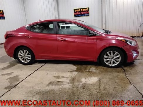 Used 2014 Hyundai Elantra SE w/ Option Group 02 image 2