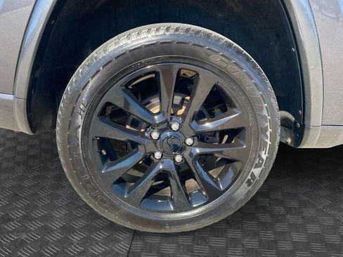 Used 2018 Jeep Grand Cherokee Altitude image 35