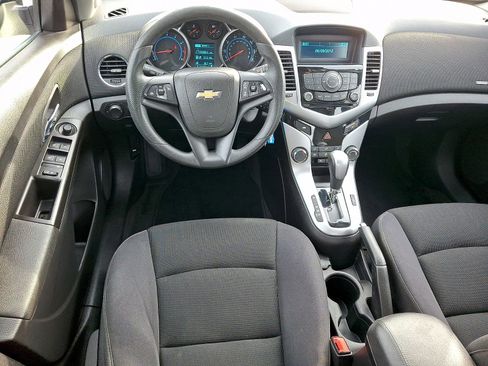 Used 2015 Chevrolet Cruze LT image 11