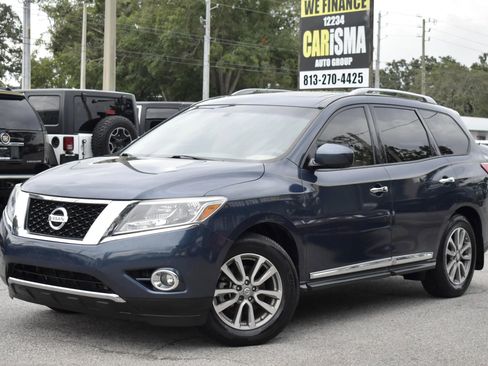 Used 2015 Nissan Pathfinder SL w/ SL Premium Package image 3