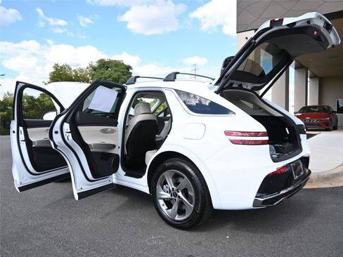 New 2026 Genesis GV70 2.5T Select image 13