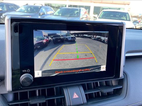 Used 2024 Toyota RAV4 XLE image 26