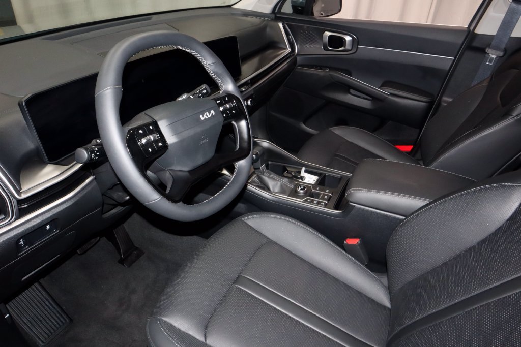 Used 2026 Kia Sorento S FWD image 25