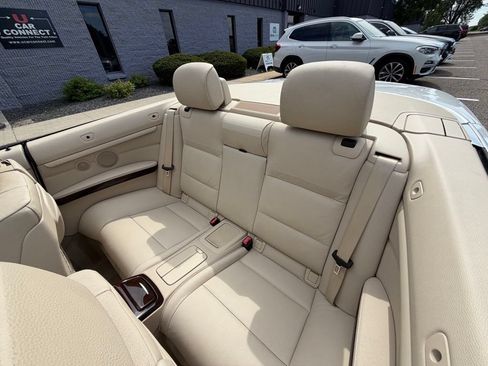 Used 2012 BMW 328i Convertible RWD image 33
