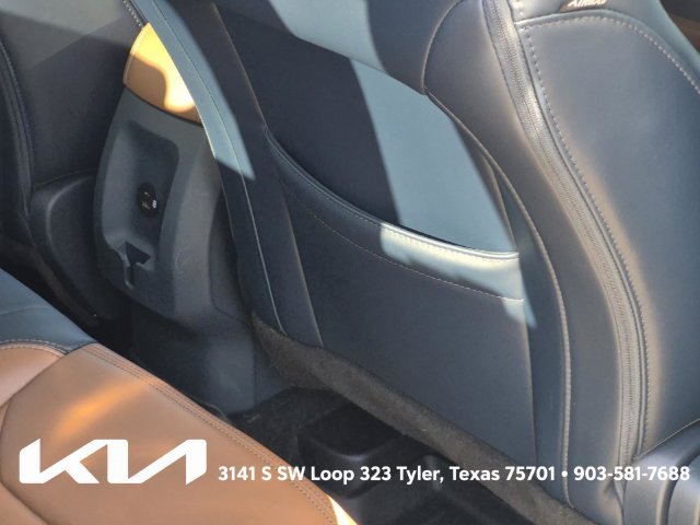 Used 2022 Ford Maverick Lariat w/ Equipment Group 500A Standard AWD/4WD image 17