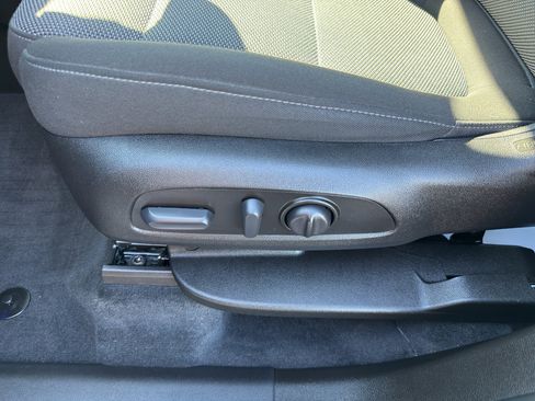 Used 2023 Chevrolet Traverse LT w/ LPO, Floor Liner Package image 16