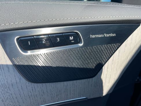 Used 2024 Volvo XC90 T8 Ultimate w/ Protection Package image 14