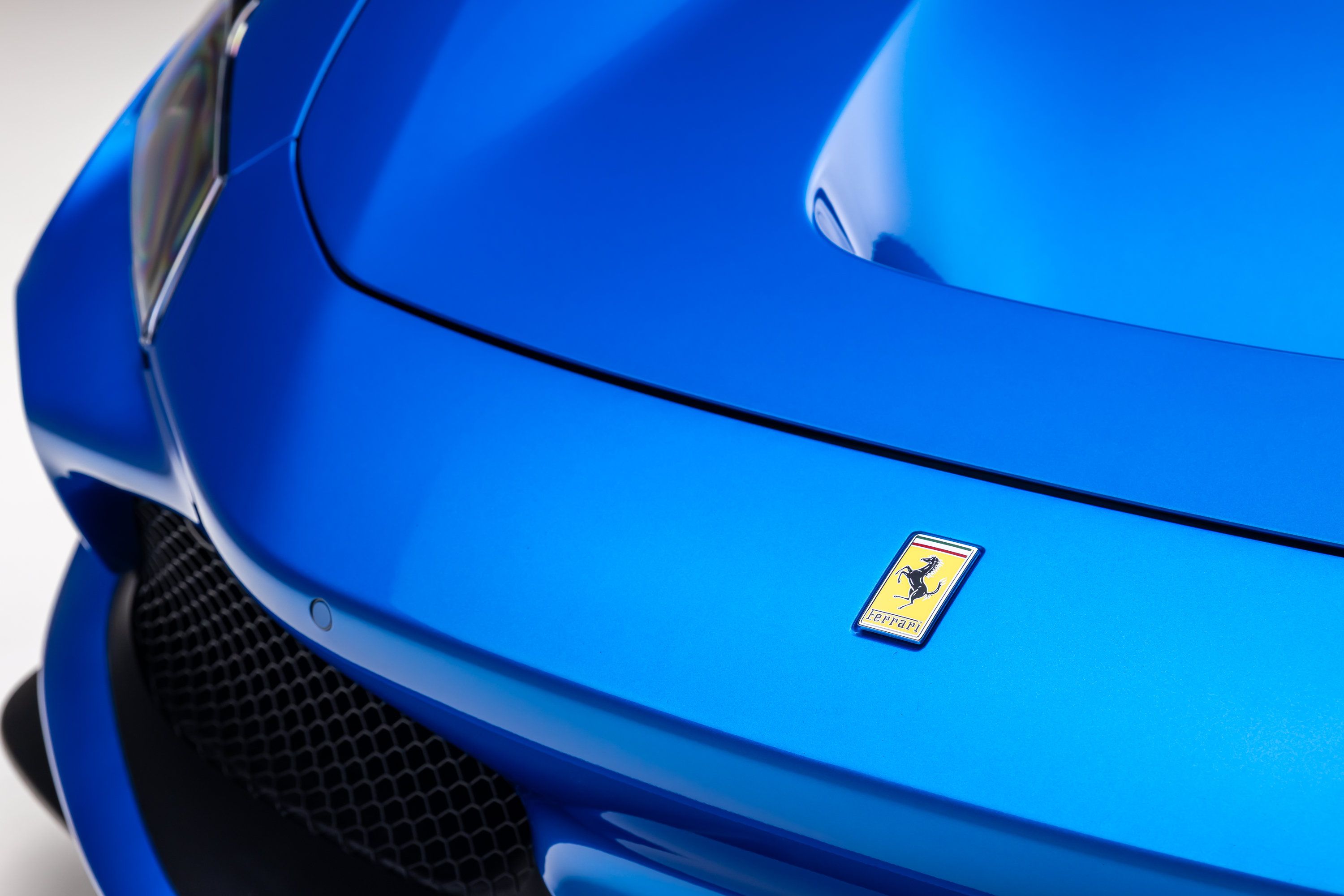 Certified 2021 Ferrari F8 Tributo RWD image 28