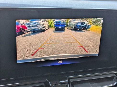 Used 2025 Chevrolet TrailBlazer LT image 3