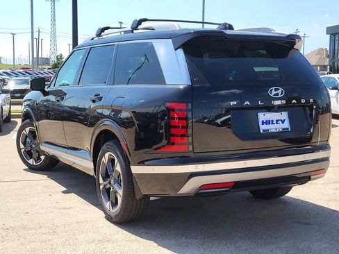 New 2026 Hyundai Palisade Limited FWD image 3