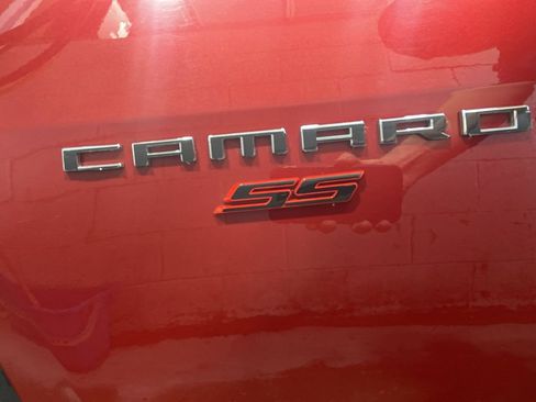 Used 2015 Chevrolet Camaro SS w/ LPO, Black Appearance Package RWD image 32