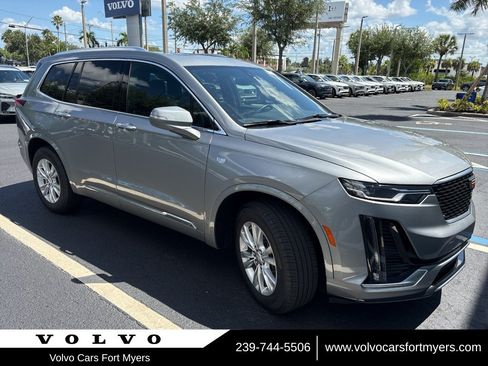 Used 2025 Cadillac XT6 Luxury FWD image 1