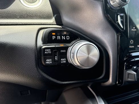 Used 2023 RAM 1500 Laramie AWD/4WD image 19